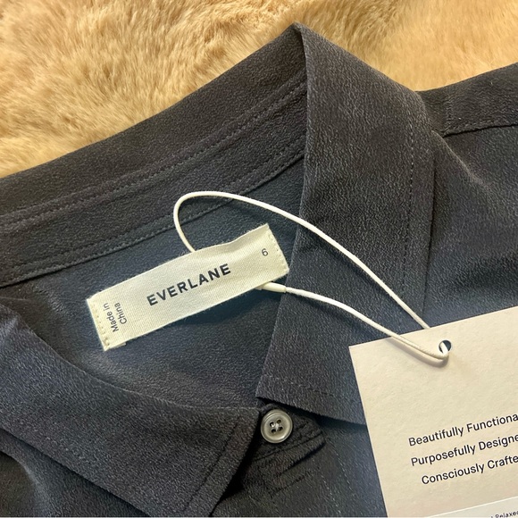 NWT Everlane The Washable Silk Relaxed Shirt Button Down Black Blouse Size 6 - Picture 10 of 15